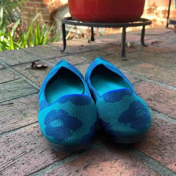 Rothy’s point deep water poppy - Picture 5 of 5